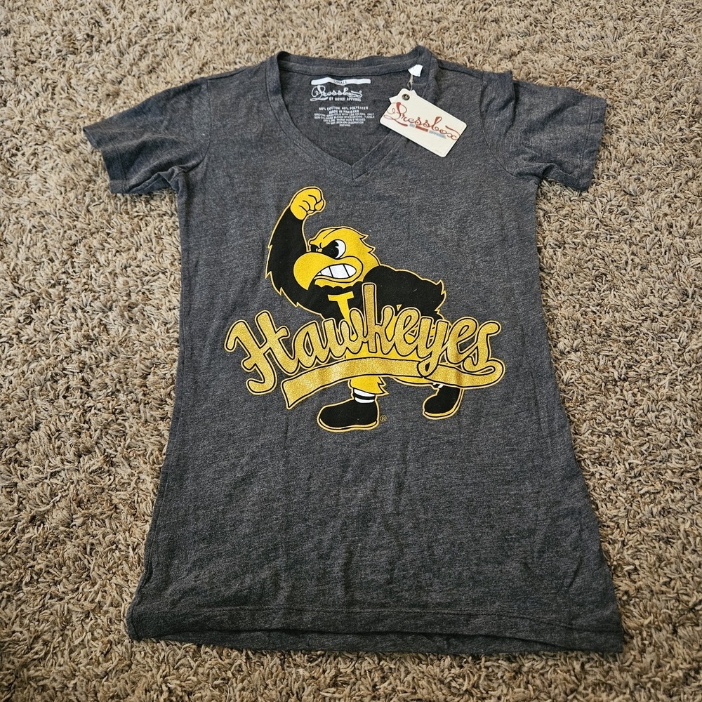 NWT Pressbox Iowa Hawkeyes V-Neck T-shirt Women's Size Small Gray Yellow Mascot
